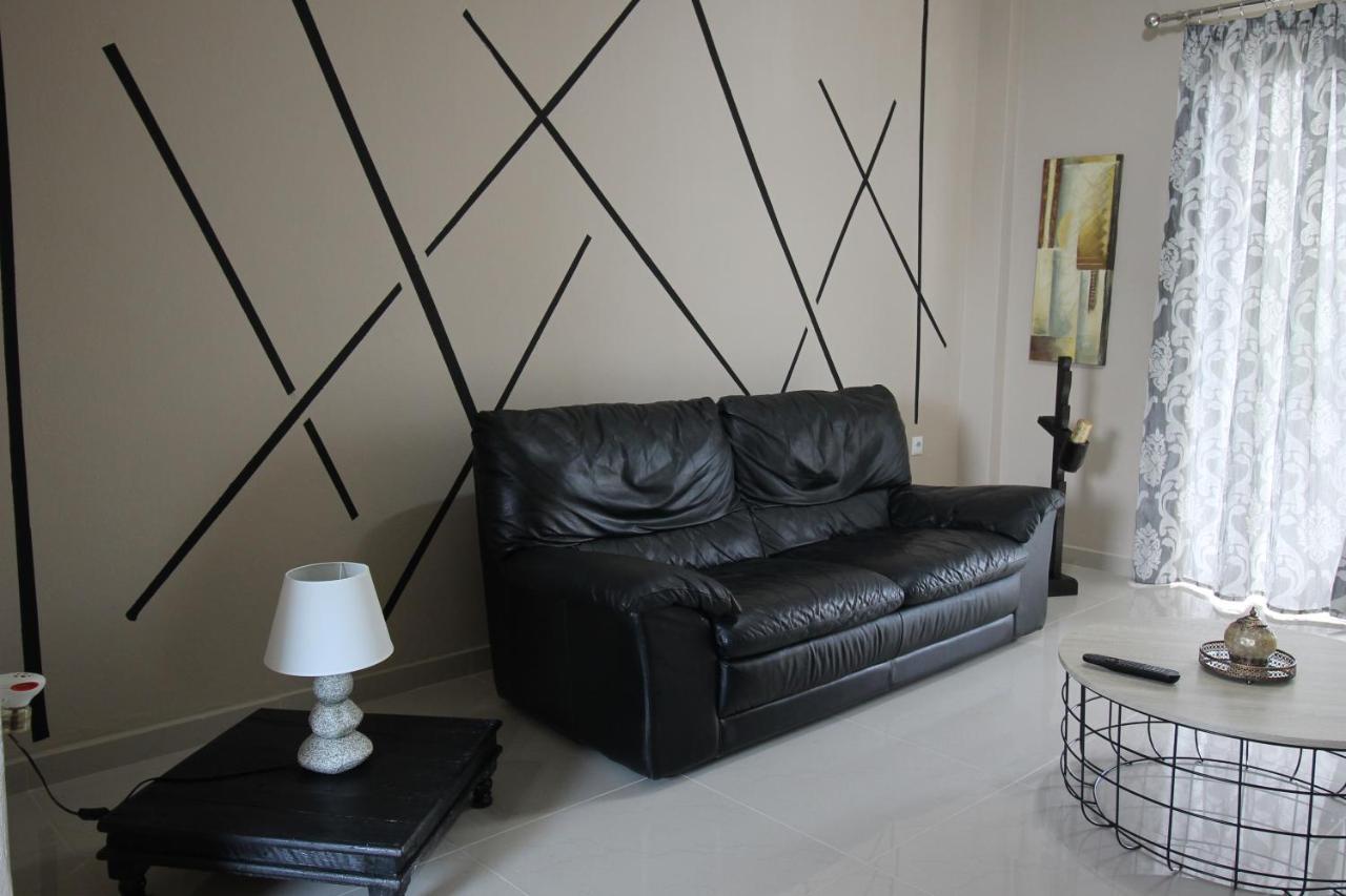 Christa'S Home Near Ath Airport Markópoulon Екстериор снимка